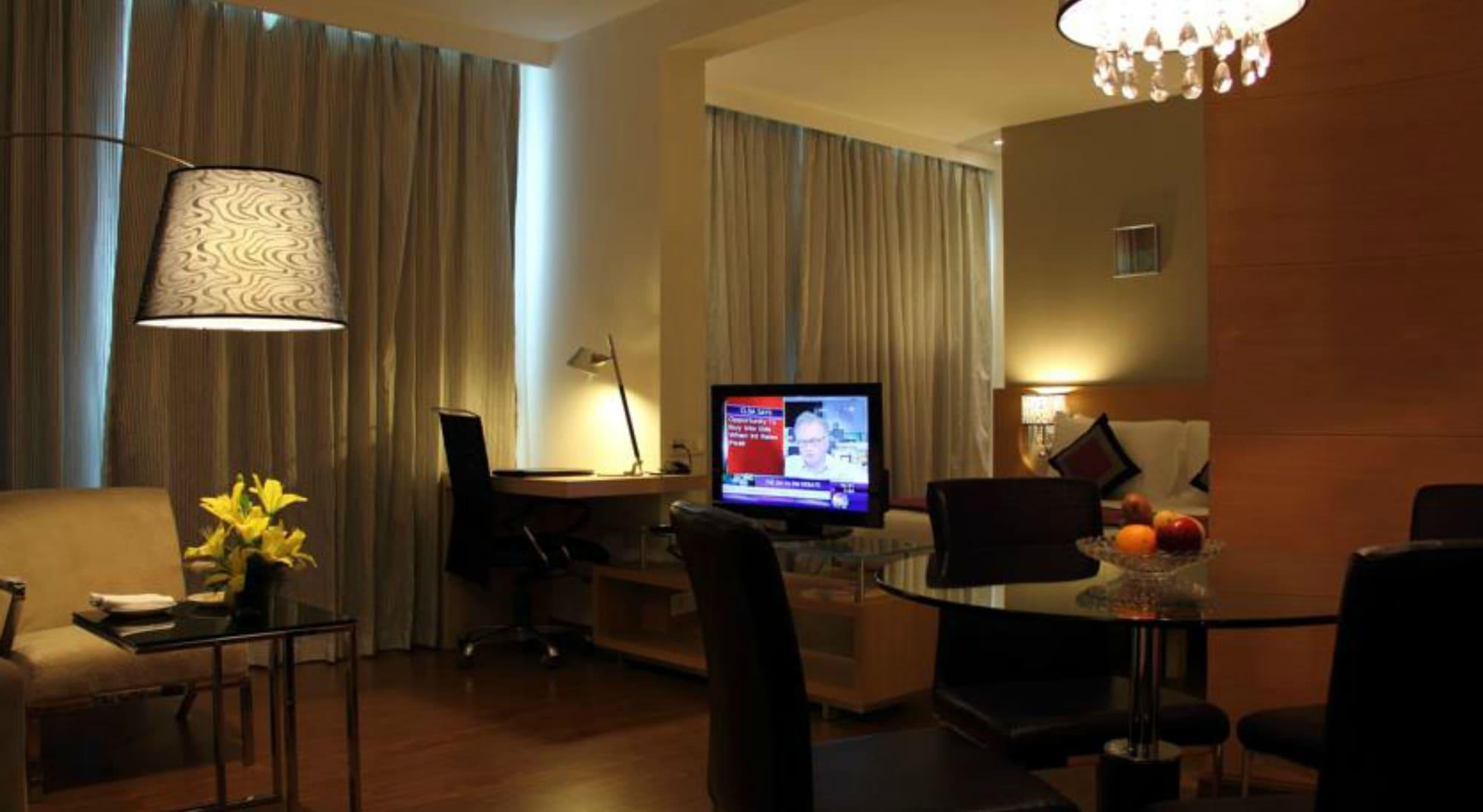 Ramada By Wyndham Navi Mumbai Hotel Exterior photo