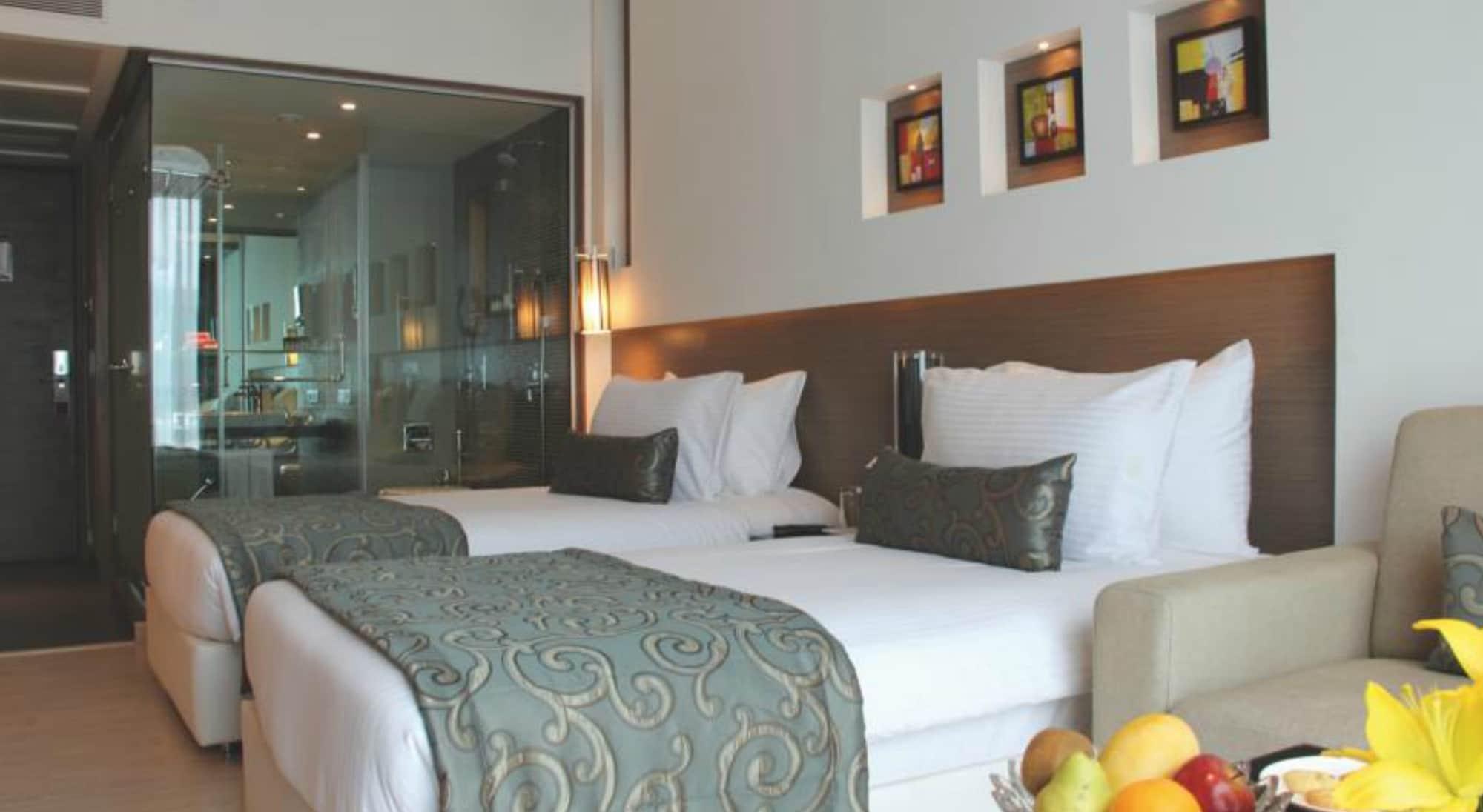 Ramada By Wyndham Navi Mumbai Hotel Exterior photo