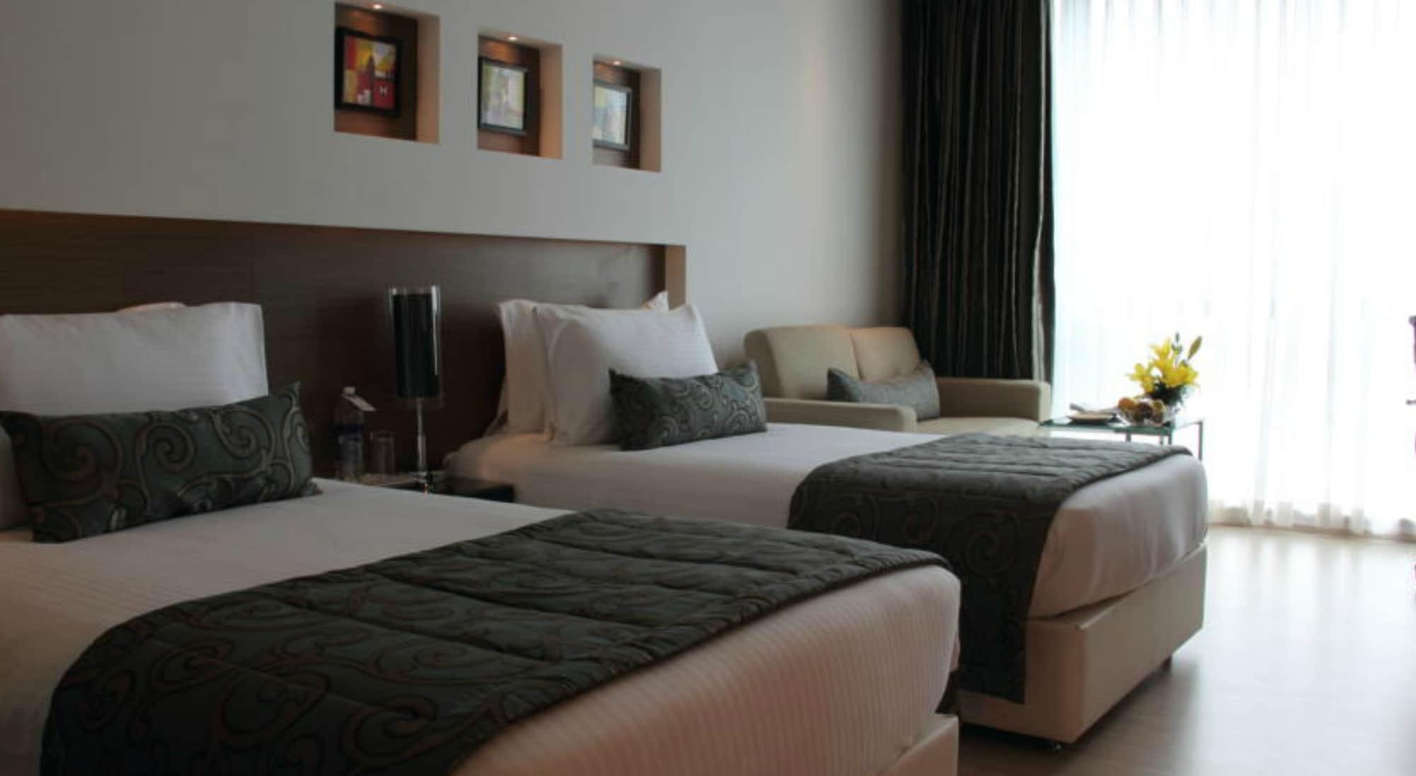 Ramada By Wyndham Navi Mumbai Hotel Exterior photo