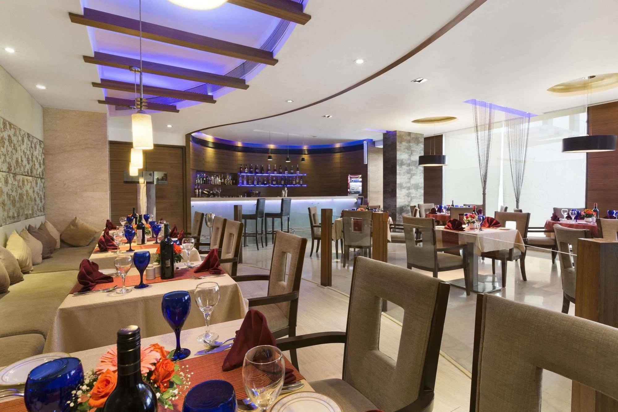 Ramada By Wyndham Navi Mumbai Hotel Exterior photo