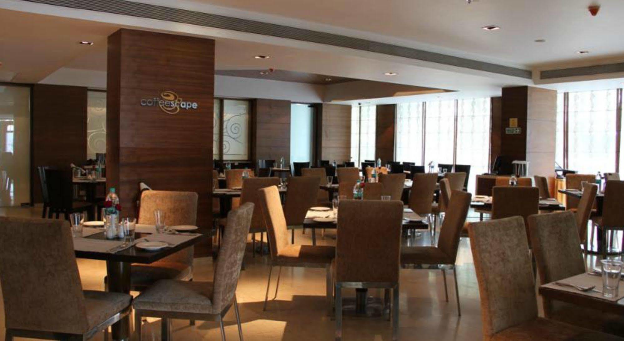 Ramada By Wyndham Navi Mumbai Hotel Exterior photo