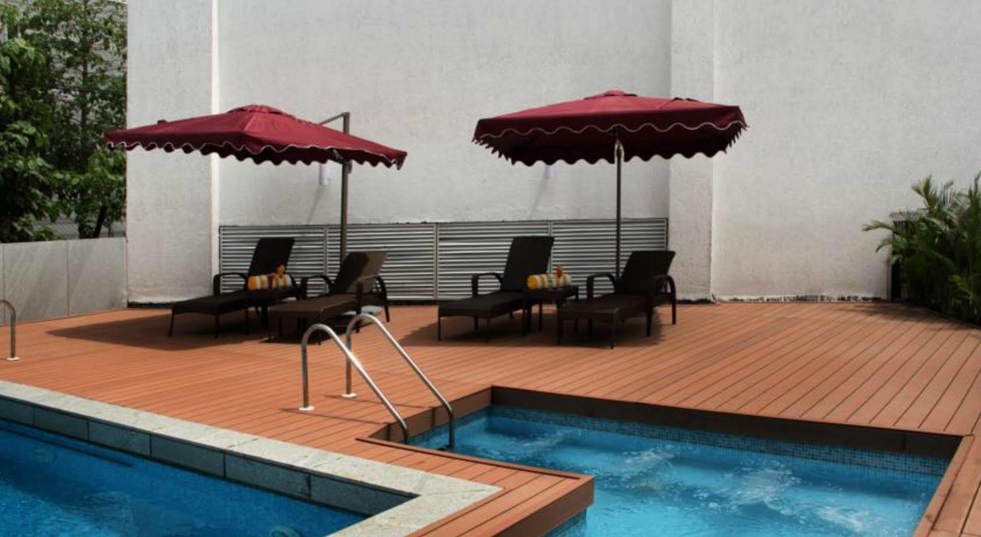 Ramada By Wyndham Navi Mumbai Hotel Exterior photo